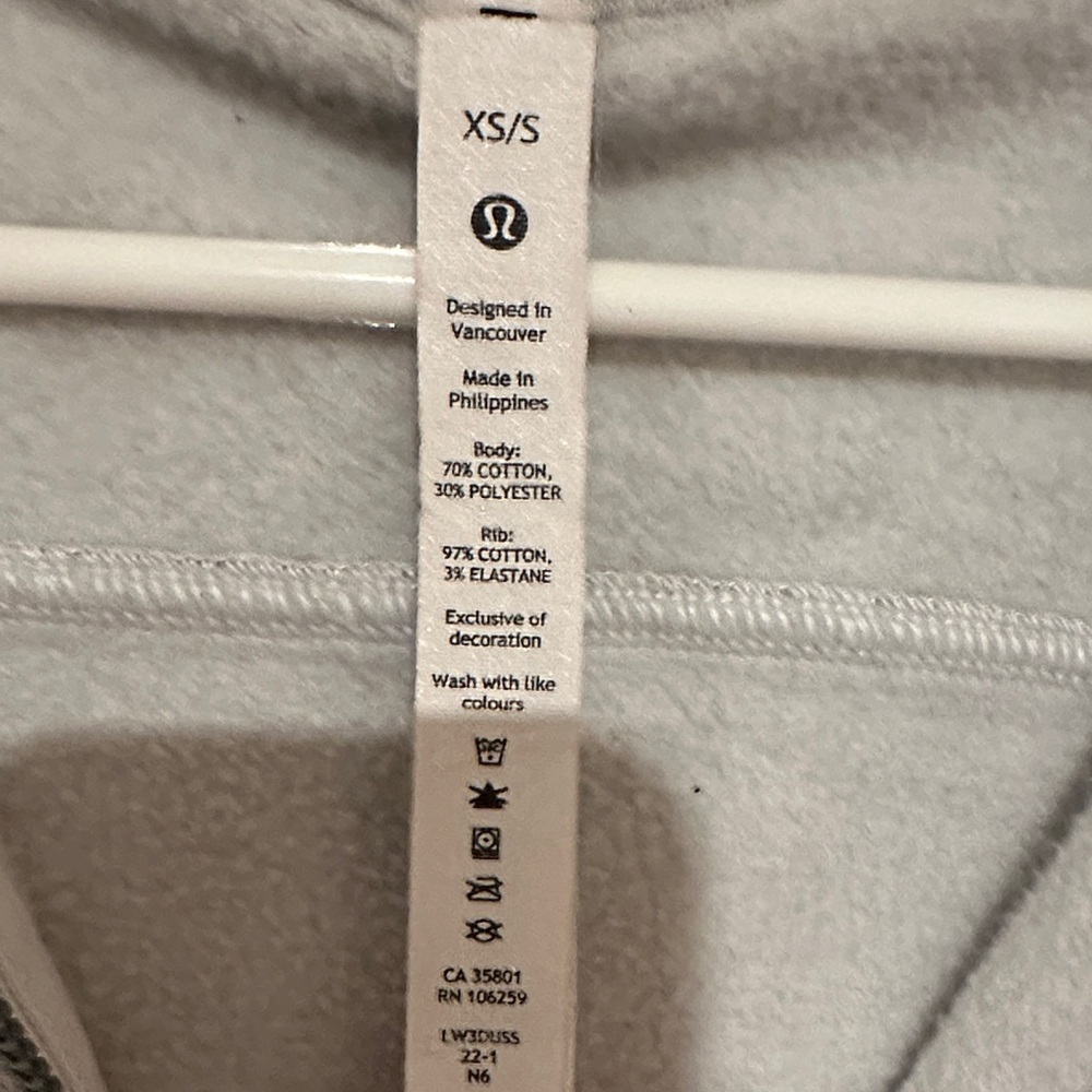 Lululemon Scuba Half-Zip Hooded Sweatshirt Heather Gray Size XS/S Like New - Picture 10 of 10